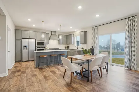 1686 Elbert Drive Shakopee MN 55379