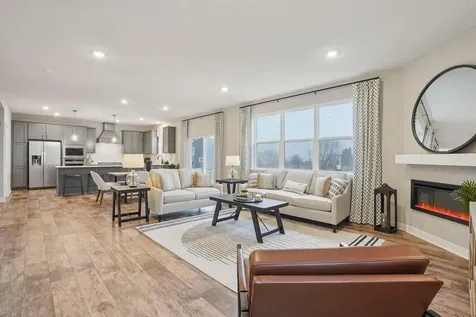 1686 Elbert Drive Shakopee MN 55379