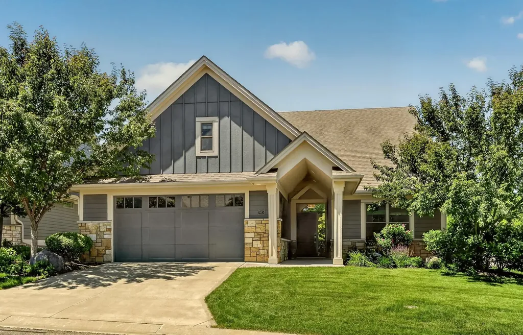 933 Fox Valley Place SW Rochester MN 55902