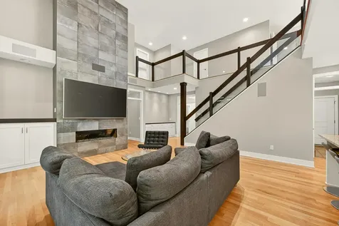 933 Fox Valley Place SW Rochester MN 55902