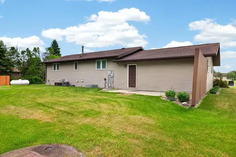 101 Grant Street Finley ND 58230
