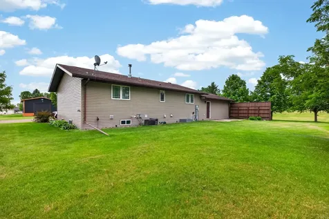 101 Grant Street Finley ND 58230