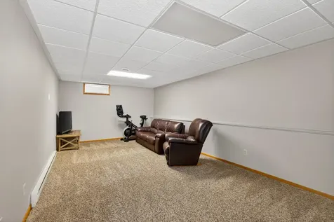 101 Grant Street Finley ND 58230