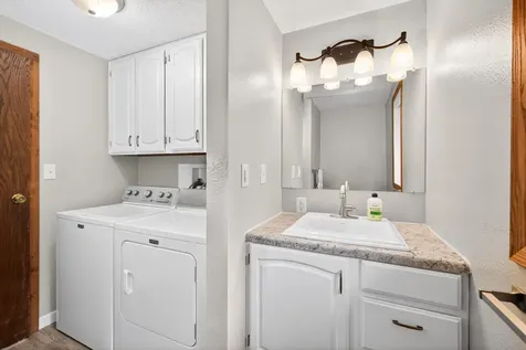 101 Grant Street Finley ND 58230