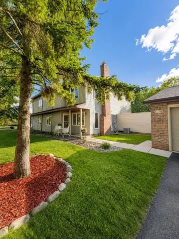4677 Sorrell Point Eagan MN 55122