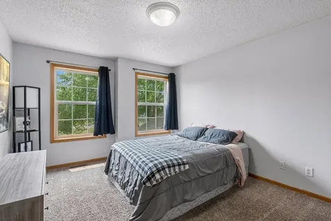 945 Golden Way NW Isanti MN 55040
