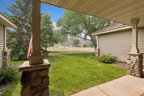 945 Golden Way NW Isanti MN 55040