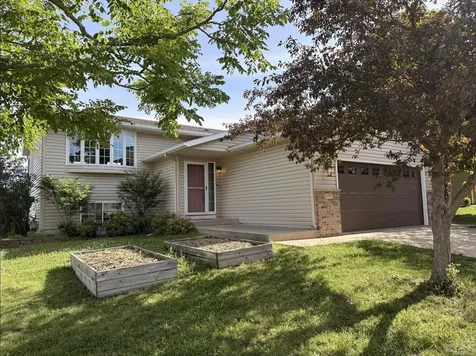 4997 Gem Lane NW Rochester MN 55901