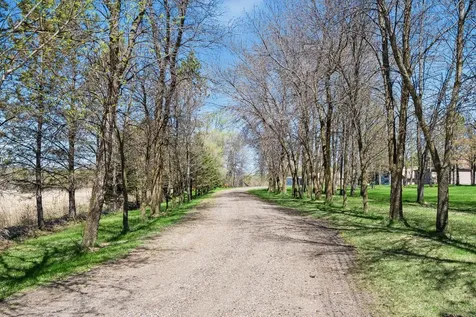 4250 35th Street SW Waverly MN 55390
