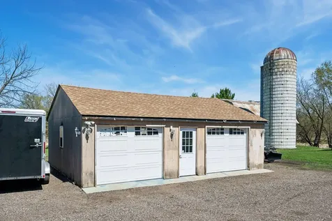 4250 35th Street SW Waverly MN 55390