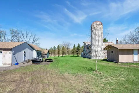4250 35th Street SW Waverly MN 55390