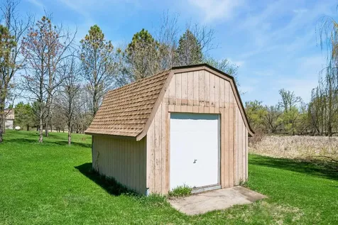 4250 35th Street SW Waverly MN 55390