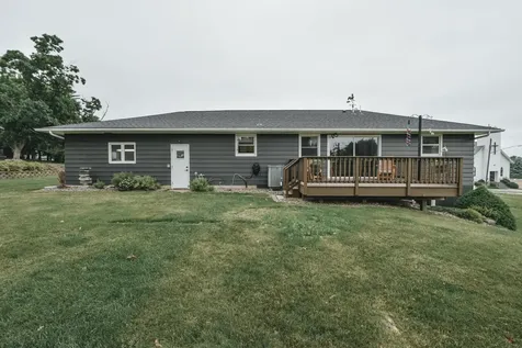 703 3rd Avenue Goodhue MN 55027