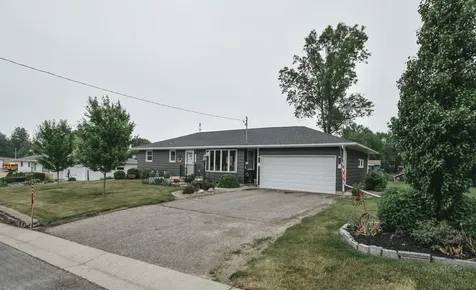703 3rd Avenue Goodhue MN 55027