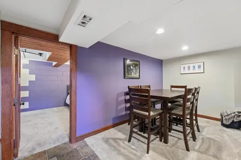 1576 Grotto Street N Saint Paul MN 55117