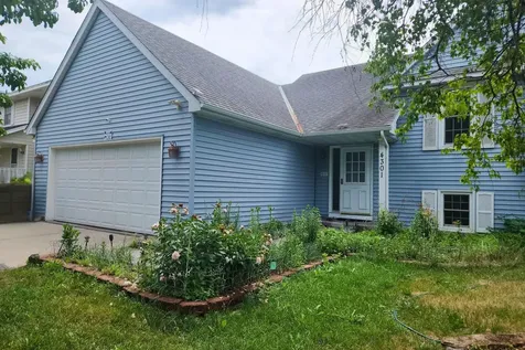 4301 W 144th Street Savage MN 55378