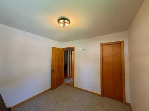 917 N Mckenzie Street Luverne MN 56156