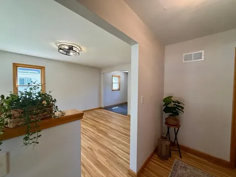 917 N Mckenzie Street Luverne MN 56156