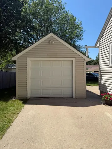 917 N Mckenzie Street Luverne MN 56156