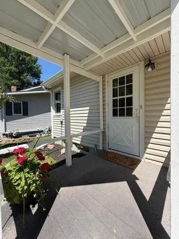 917 N Mckenzie Street Luverne MN 56156