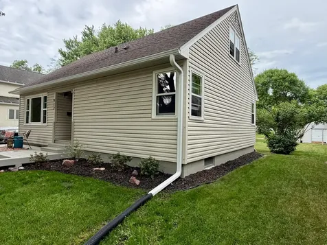 917 N Mckenzie Street Luverne MN 56156