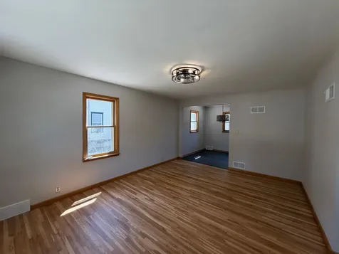 917 N Mckenzie Street Luverne MN 56156