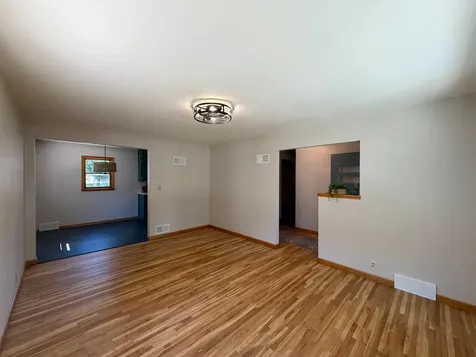 917 N Mckenzie Street Luverne MN 56156