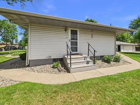 1032 38th Avenue N Saint Cloud MN 56303