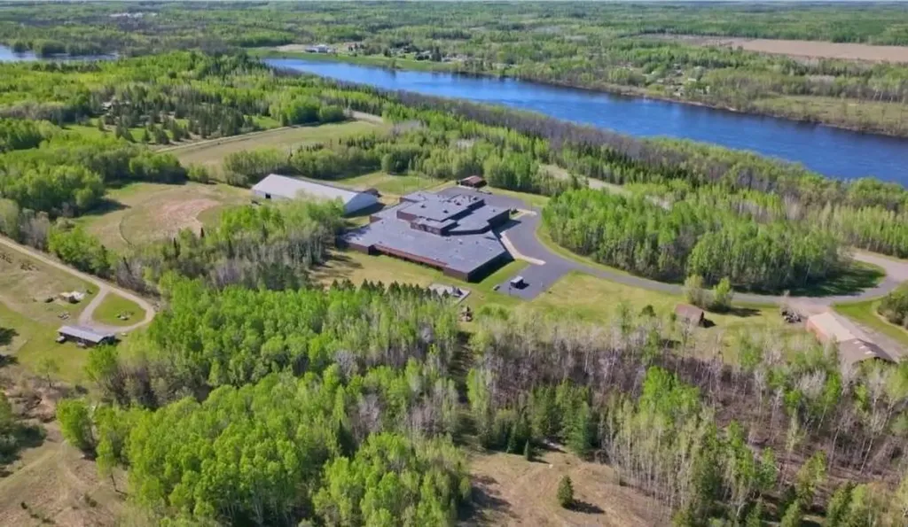 8560 State Highway 11 SE Baudette MN 56623