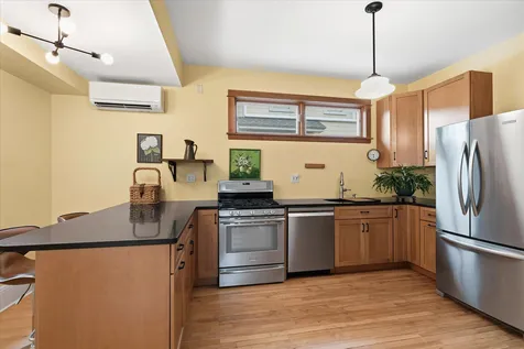 855 Delaware Avenue Saint Paul MN 55107