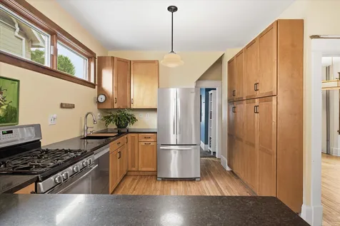 855 Delaware Avenue Saint Paul MN 55107