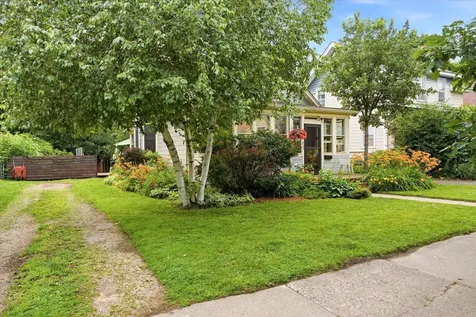 855 Delaware Avenue Saint Paul MN 55107
