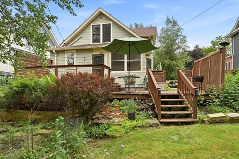 855 Delaware Avenue Saint Paul MN 55107