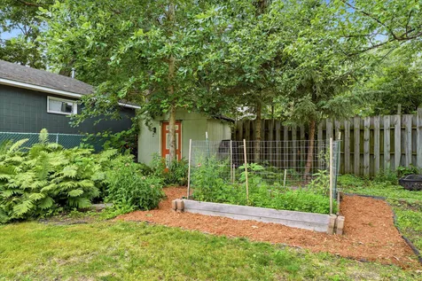 855 Delaware Avenue Saint Paul MN 55107