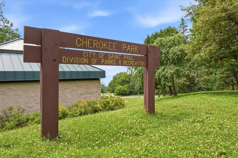 855 Delaware Avenue Saint Paul MN 55107