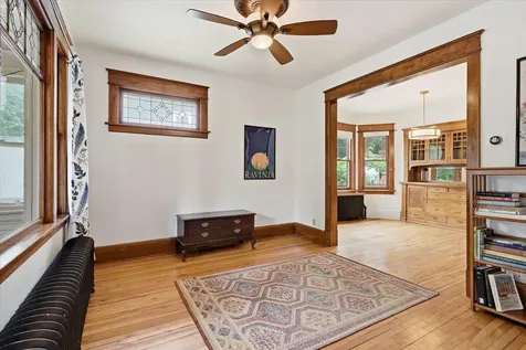 855 Delaware Avenue Saint Paul MN 55107