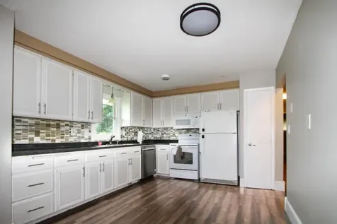 8613 Zenith Road Bloomington MN 55431