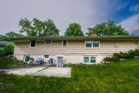 8613 Zenith Road Bloomington MN 55431