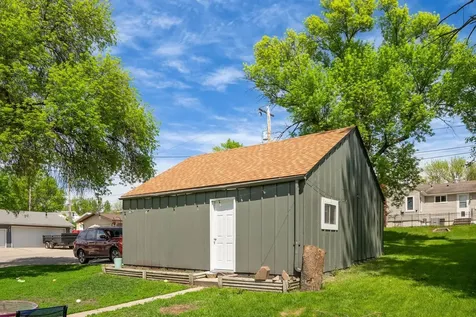32 2nd Avenue NW Mayville ND 58257