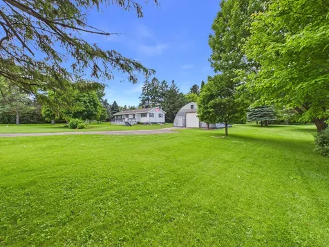 1039 4th Street Holdingford MN 56340