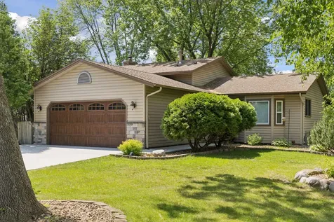 9791 Ives Lane N Maple Grove MN 55369