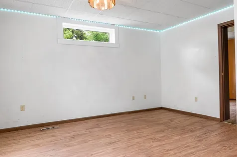53 1st Avenue NW Mayville ND 58257