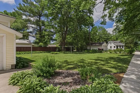 724 Ashland Street Hastings MN 55033