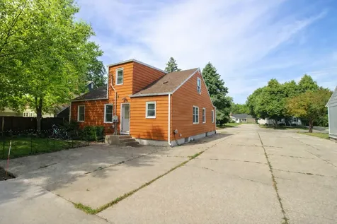 420 14th Street S Moorhead MN 56560
