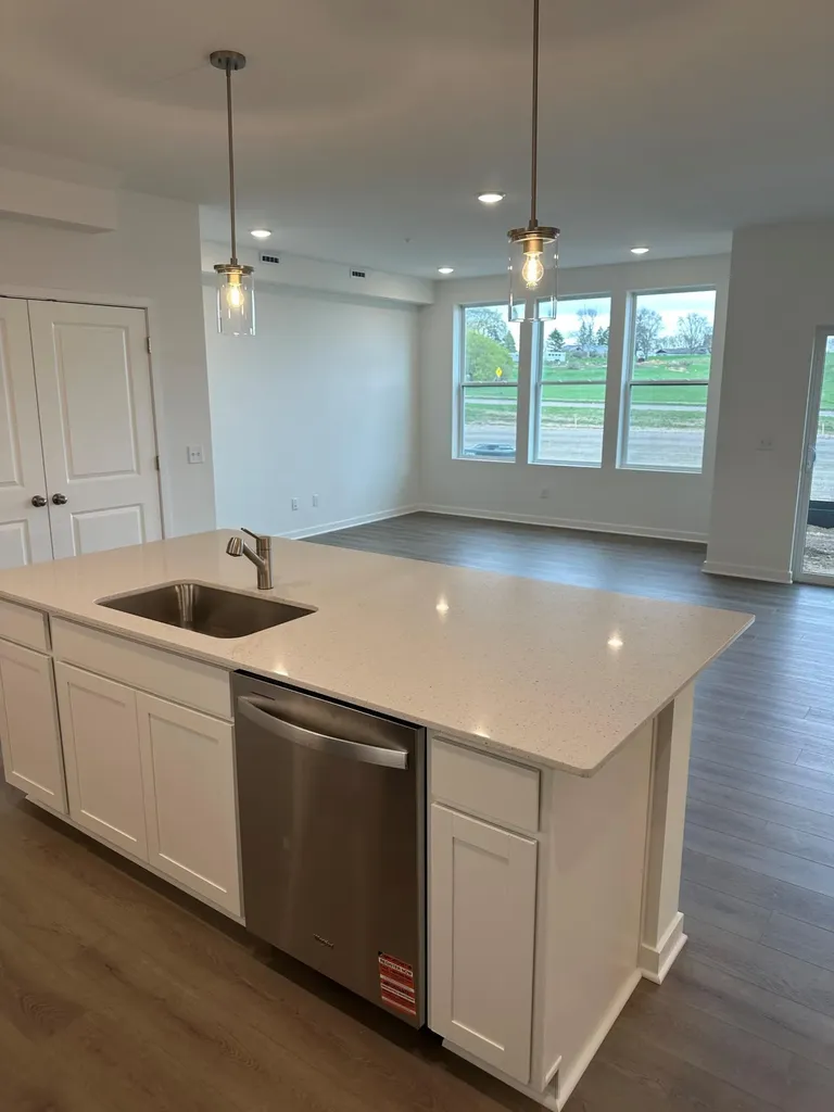 6287 Ivywood Avenue S Cottage Grove MN 55016