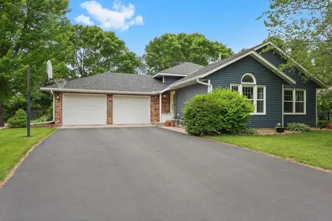 2543 Colony Circle Saint Cloud MN 56303