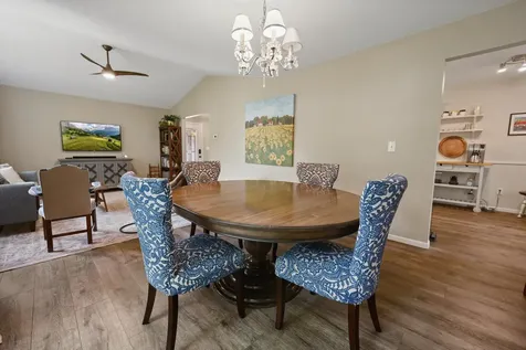2543 Colony Circle Saint Cloud MN 56303