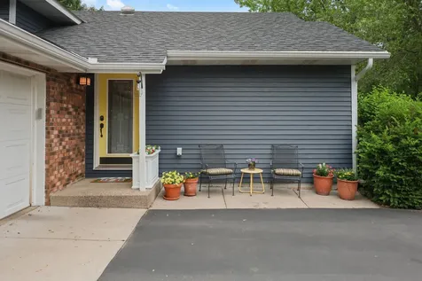 2543 Colony Circle Saint Cloud MN 56303