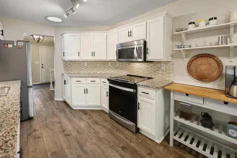 2543 Colony Circle Saint Cloud MN 56303