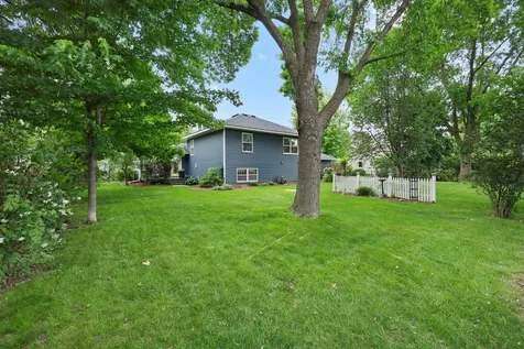 2543 Colony Circle Saint Cloud MN 56303